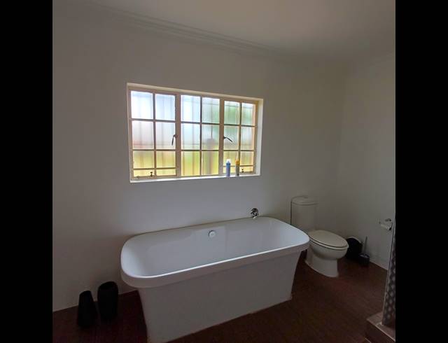 4.60HA FARM FOR SALE IN HARTBEESFONTEIN AH